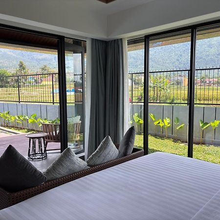 Hotel Santika Garut Exterior foto